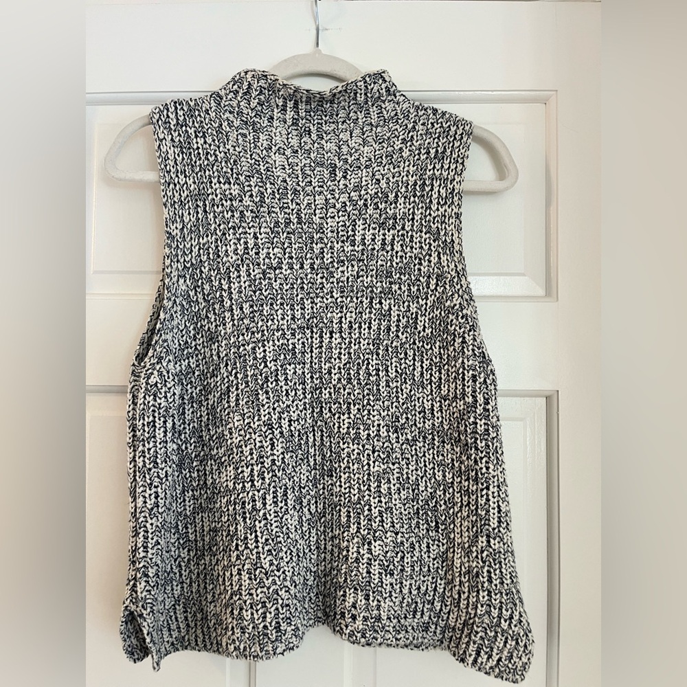 Madewell | Marled Sleeveless Sweater Tank | White and Blue